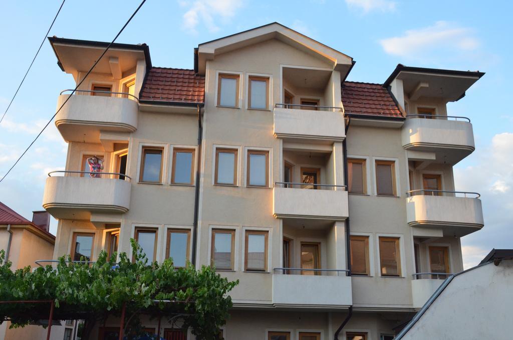 Elbini Apartments Ohrid Ngoại thất bức ảnh